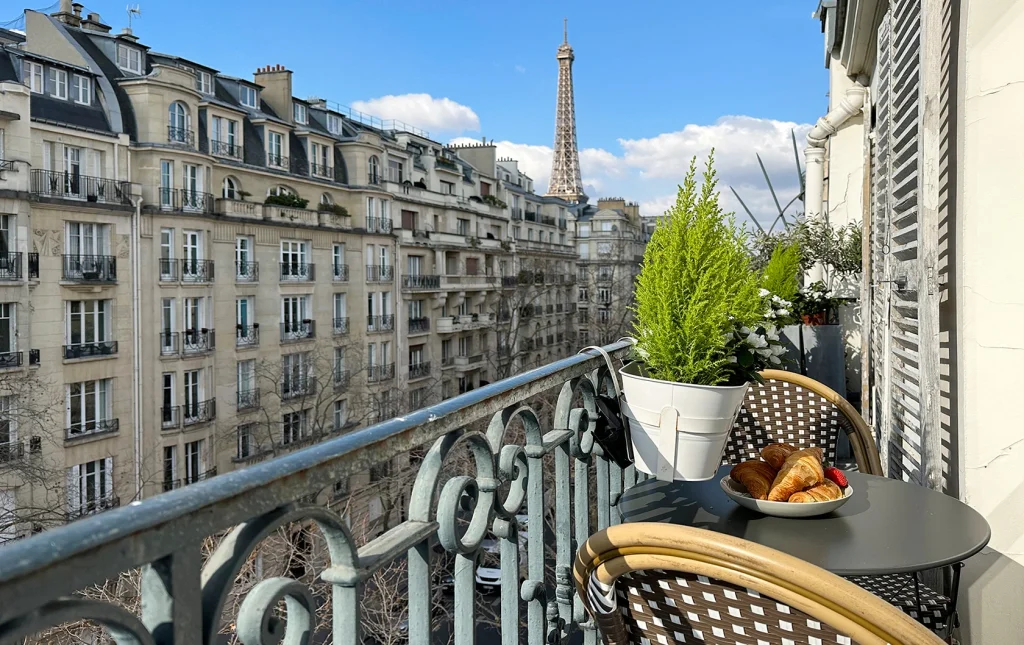 Furnished vs. Unfurnished Apartments and Villas for Rent