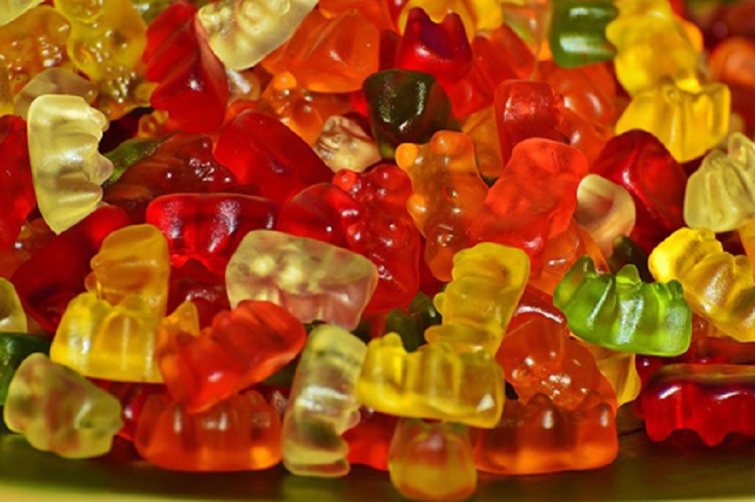 Gentle Edible Options People Choose For A Calm Evening Flow